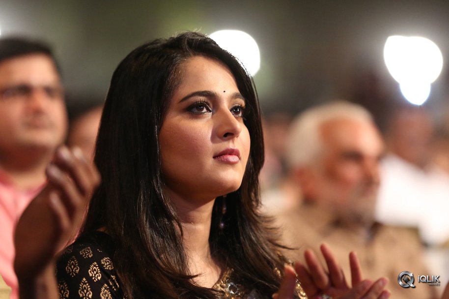 Anushka-at-Baahubali-Movie-Audio-Launch